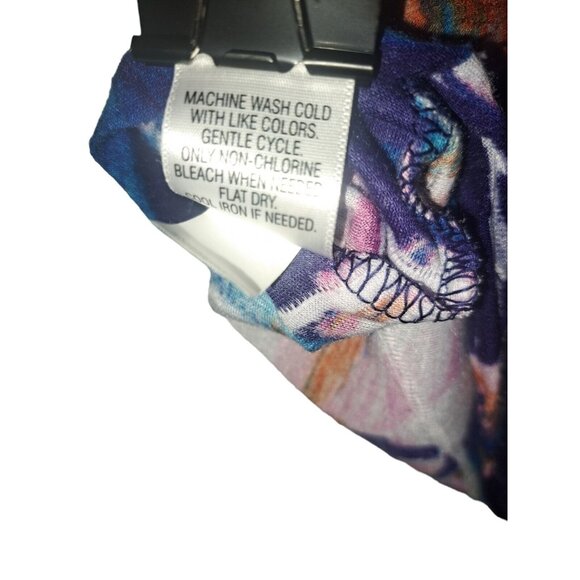 Simply Vera Vera Wang Floral Short Sleeve Tee - Purple and Pink - Picture 5 of 7